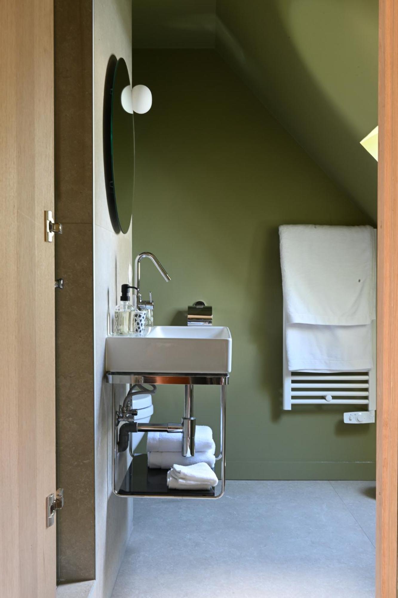 Hotel Les Pres Saint-Hilaire-le-Chatel Ngoại thất bức ảnh